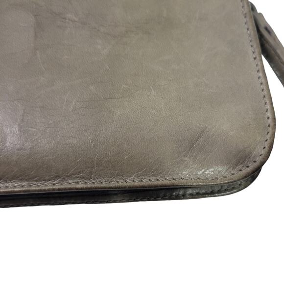 Hobo International Zip Around Wallet Grey Glazed Leather Wristlet Strap Zippered - Picture 13 of 16